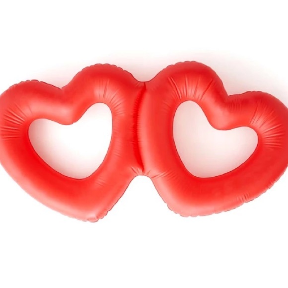 Red Hearts Double Pool Floaty Inner Tube Pooltime Vacation Valentines Love NWT - Picture 2 of 5